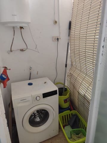 2 soveværelse Lejlighed til salg i Albufereta, Alicante by med swimmingpool - € 245.000 (Ref: 9525936)