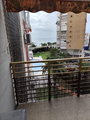 2 soveværelse Lejlighed til salg i Albufereta, Alicante by med swimmingpool - € 245.000 (Ref: 9525936)