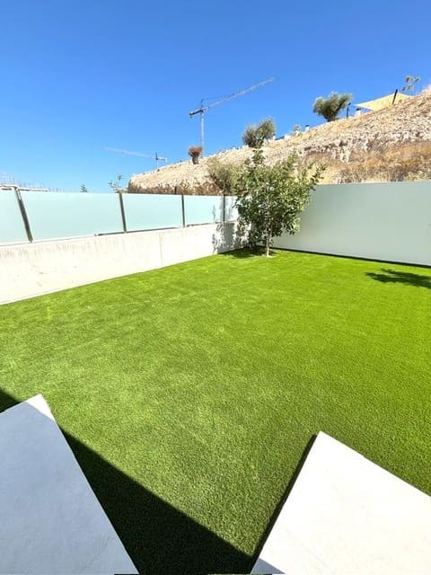 Chalet de 3 habitaciones en Muchamiel / Mutxamel en venta - 450.000 € (Ref: 9557431)