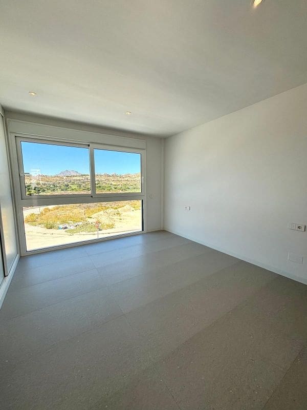 Chalet de 3 habitaciones en Muchamiel / Mutxamel en venta - 450.000 € (Ref: 9557431)