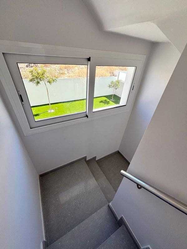 Chalet de 3 habitaciones en Muchamiel / Mutxamel en venta - 450.000 € (Ref: 9557431)