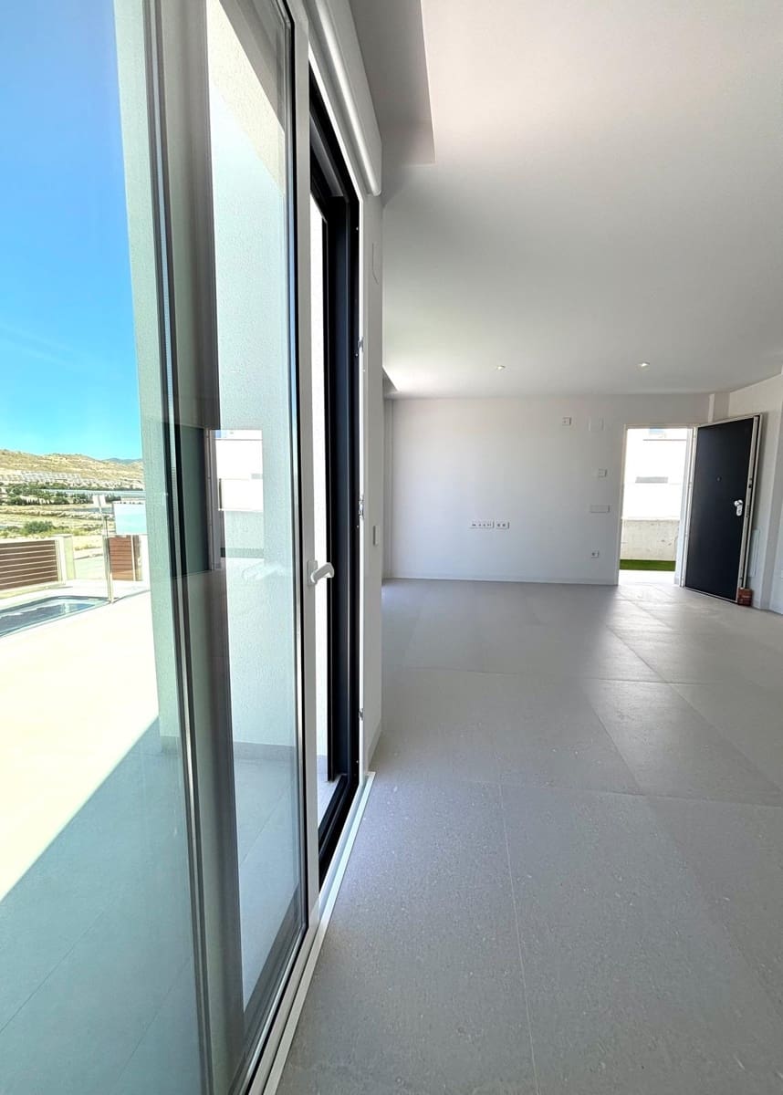 Chalet de 3 habitaciones en Muchamiel / Mutxamel en venta - 450.000 € (Ref: 9557431)