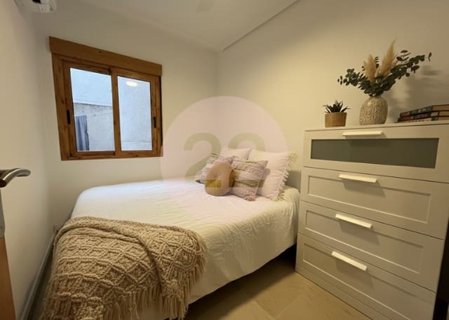 3 sovrum Lägenhet att hyra i El Campello - 1 300 € (Ref: 9565720)