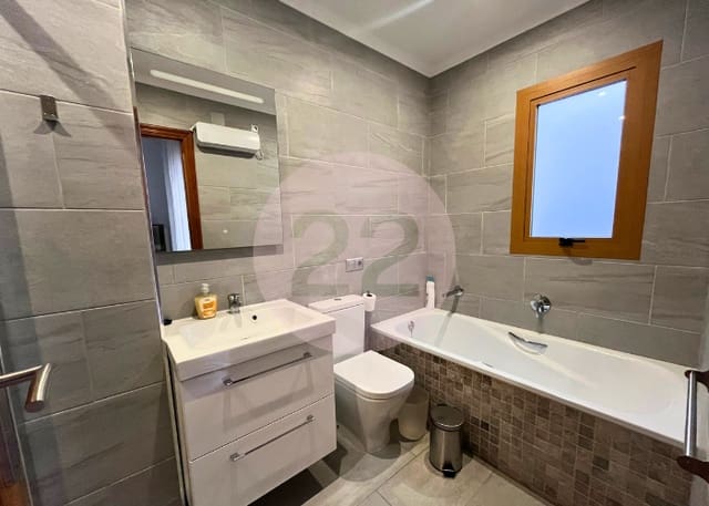 3 sovrum Lägenhet att hyra i El Campello - 1 300 € (Ref: 9565720)