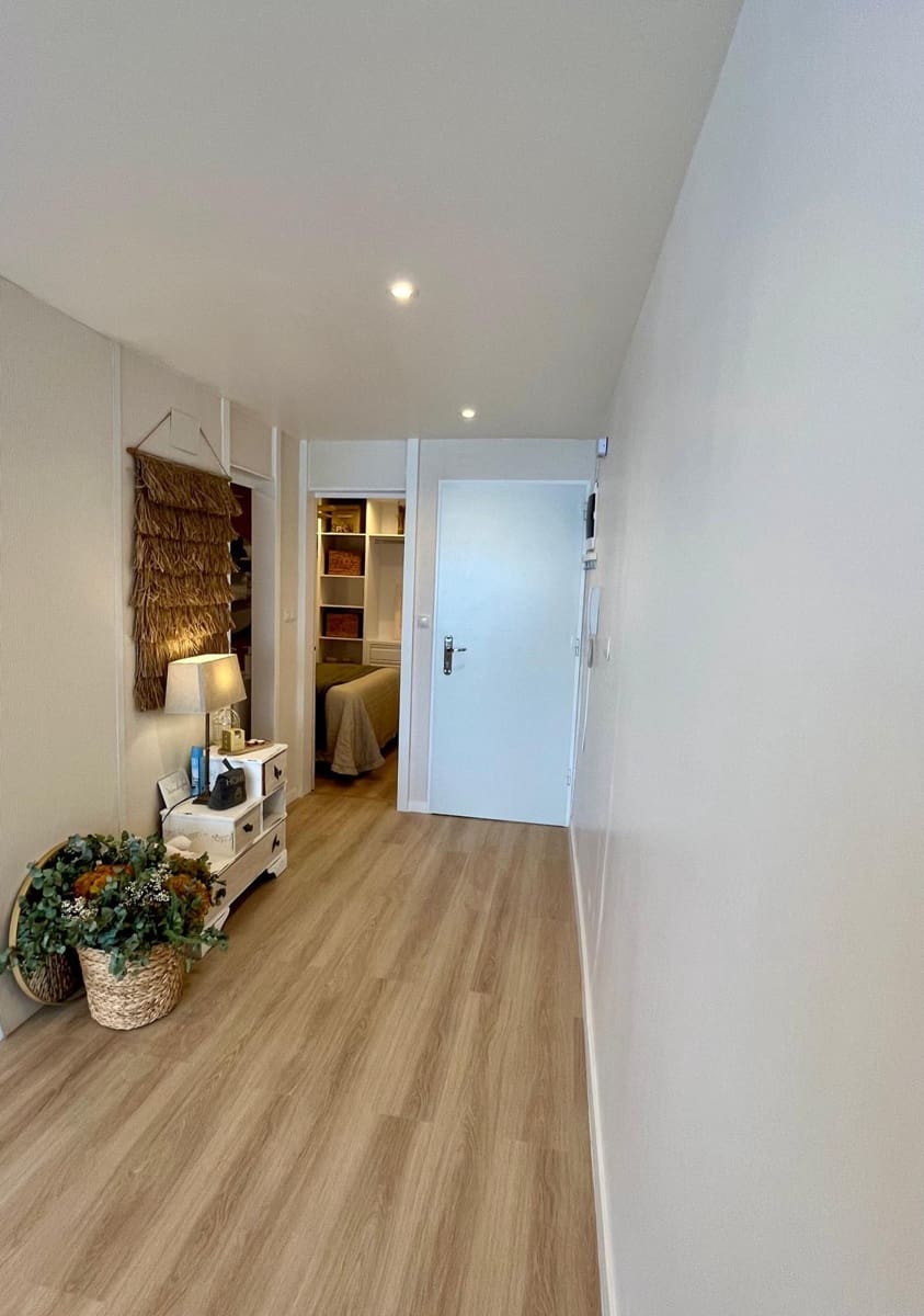 1 bedroom Apartment for rent in Alicante / Alacant city - € 950 (Ref: 9585243)