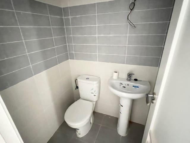 6 makuuhuone Huoneisto myytävänä paikassa Canada - 200 000 € (Ref: 9586809)