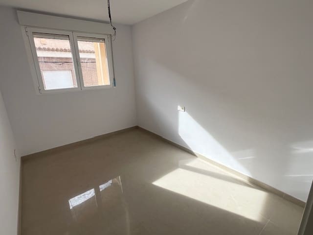 6 makuuhuone Huoneisto myytävänä paikassa Canada - 200 000 € (Ref: 9586809)