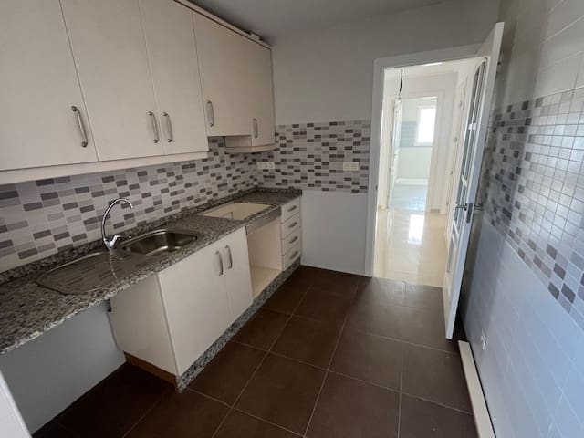 6 makuuhuone Huoneisto myytävänä paikassa Canada - 200 000 € (Ref: 9586809)