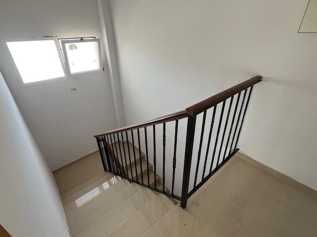 6 makuuhuone Huoneisto myytävänä paikassa Canada - 200 000 € (Ref: 9586809)