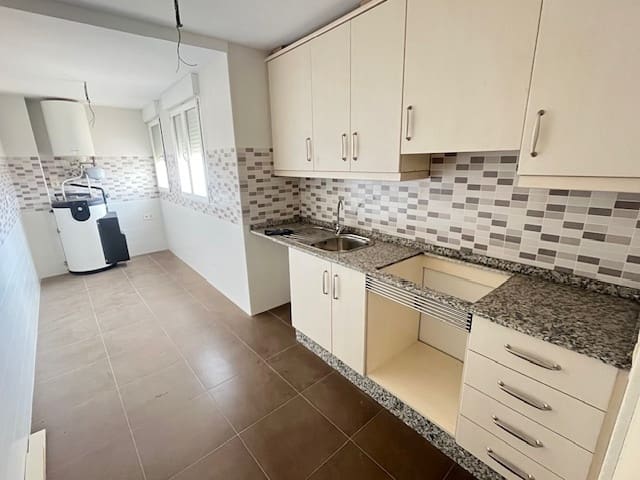 6 makuuhuone Huoneisto myytävänä paikassa Canada - 200 000 € (Ref: 9586809)