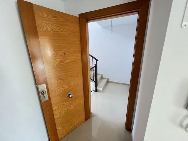 6 makuuhuone Huoneisto myytävänä paikassa Canada - 200 000 € (Ref: 9586809)