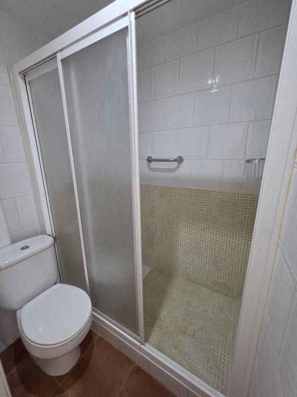 3 bedroom Apartment for rent in Alicante / Alacant city with pool - € 1,250 (Ref: 9805874)