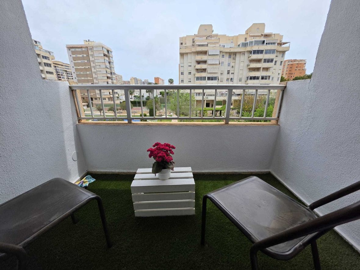 3 bedroom Apartment for rent in Alicante / Alacant city with pool - € 1,250 (Ref: 9805874)