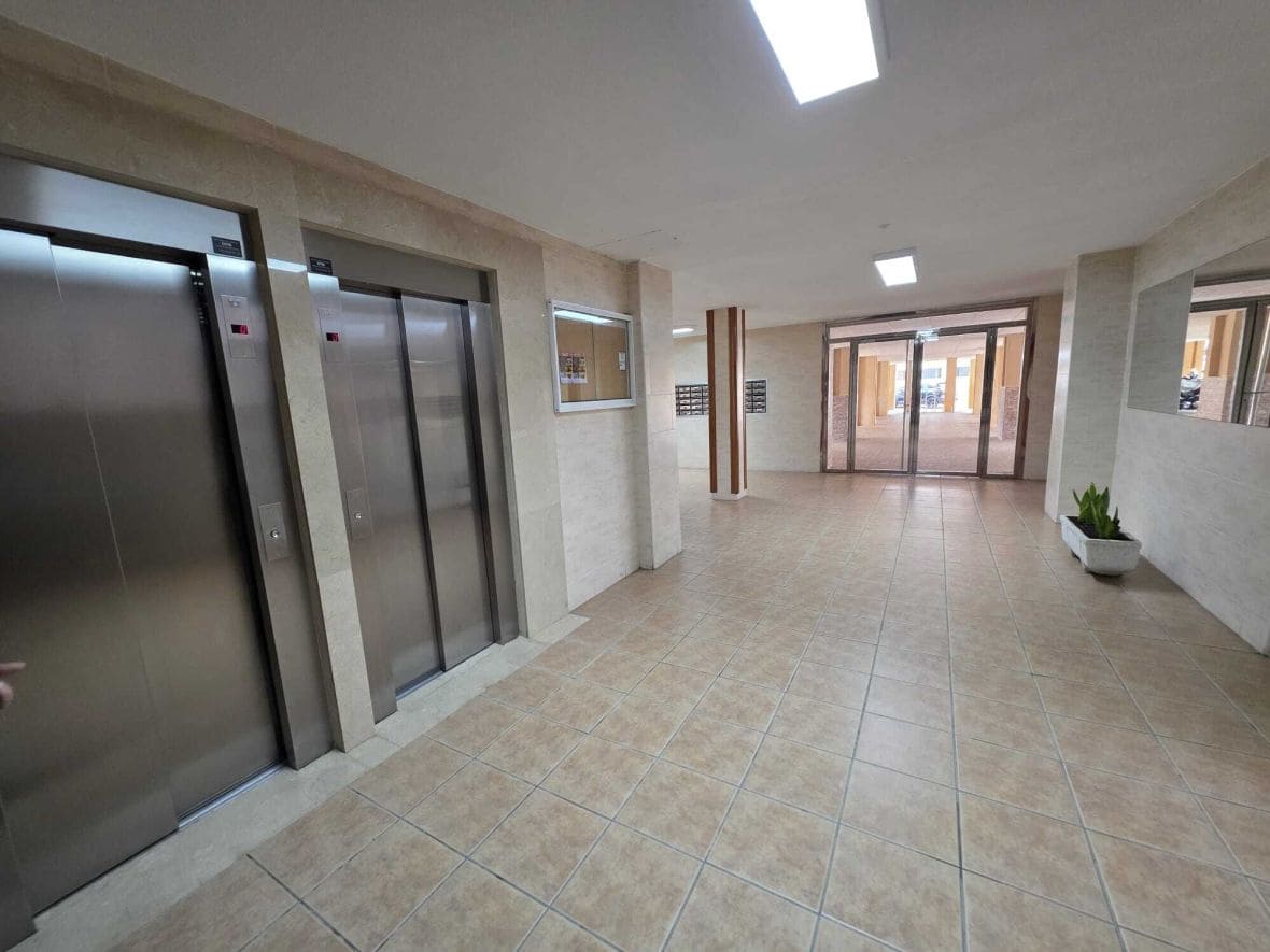 3 bedroom Apartment for rent in Alicante / Alacant city with pool - € 1,250 (Ref: 9805874)