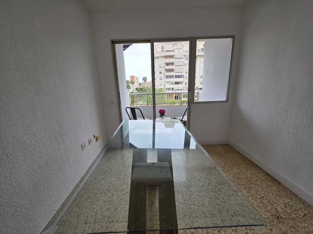 Apartamento de 3 habitaciones en Cabo de las Huertas, Alicante / Alacant ciudad en alquiler con piscina - 1.250 € (Ref: 9805874)
