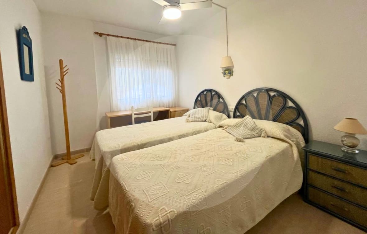 2 bedroom Apartment for rent in El Campello with pool garage - € 950 (Ref: 9872189)