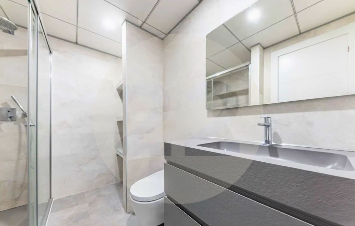 3 makuuhuone Asunto vuokrattavana paikassa Benidorm mukana uima-altaan 
autotalli - 3 000 € (Ref: 9877179)