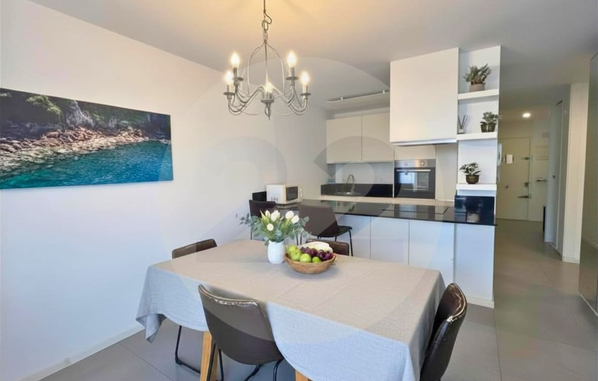 2 quarto Apartamento para arrendar em Alicante cidade - 1 000 € (Ref: 9934853)