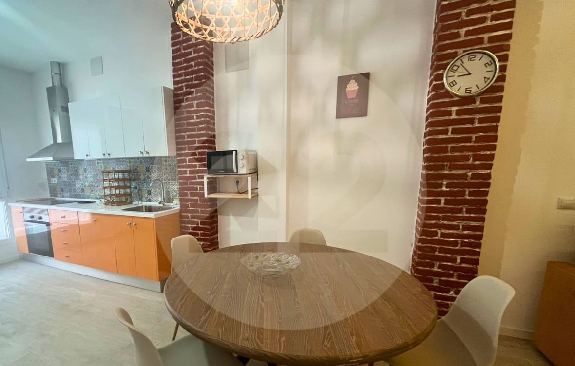 2 makuuhuone Huoneisto myytävänä paikassa Alicante kaupunki - 260 000 € (Ref: 9934854)