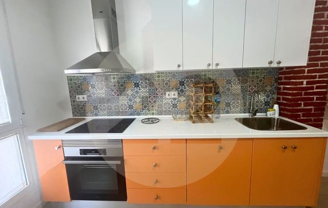 2 soveværelse Lejlighed til salg i Benalúa, Alicante by - € 260.000 (Ref: 9934854)