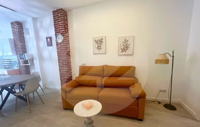 2 soveværelse Lejlighed til salg i Benalúa, Alicante by - € 260.000 (Ref: 9934854)