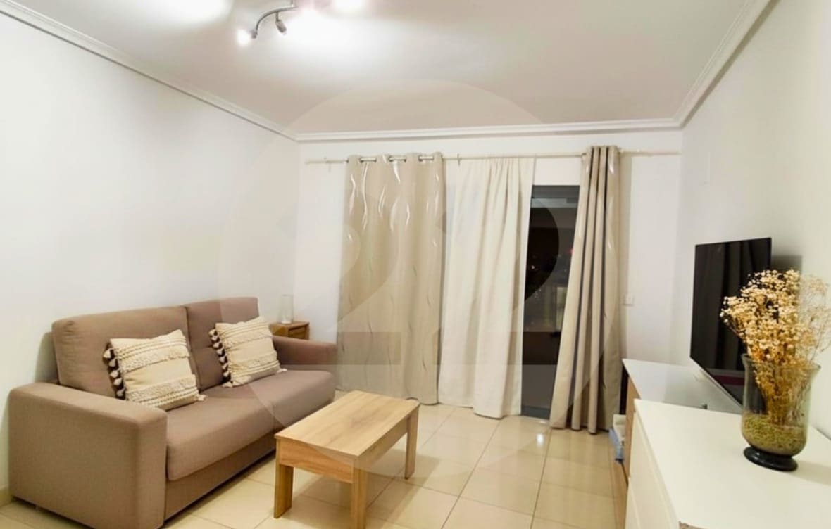 1 bedroom Apartment for rent in Benidorm with pool - € 1,250 (Ref: 9937454)