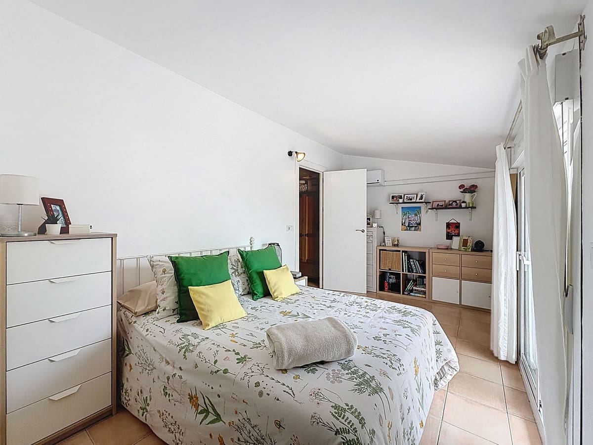 4 chambre Maison de Ville à vendre à Marbella avec piscine - 949 000 € (Ref: 10023193)