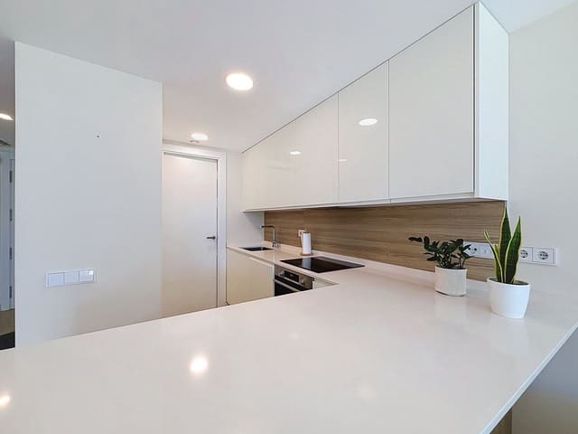 2 Zimmer Apartment zu verkaufen in Selwo, Estepona mit Pool Garage - 469.000 € (Ref: 10029952)