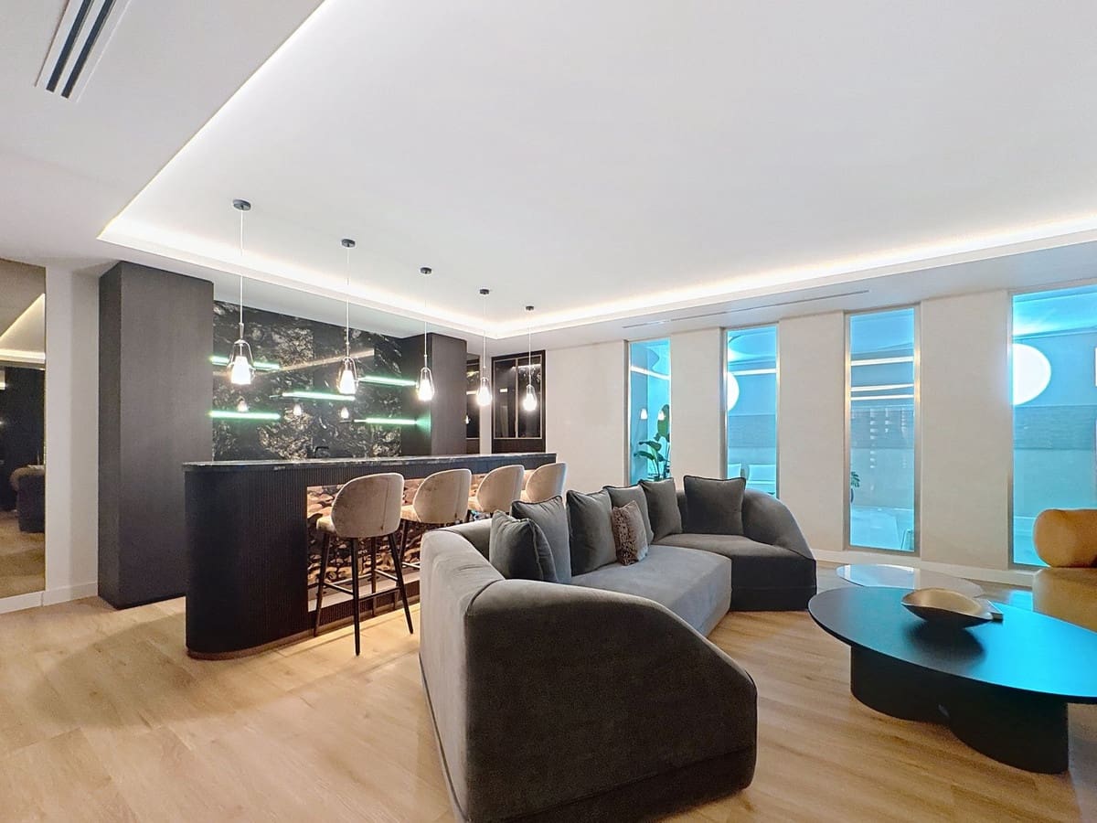 6 bedroom Villa for sale in Marbella with pool garage - € 10,970,000 (Ref: 10038959)