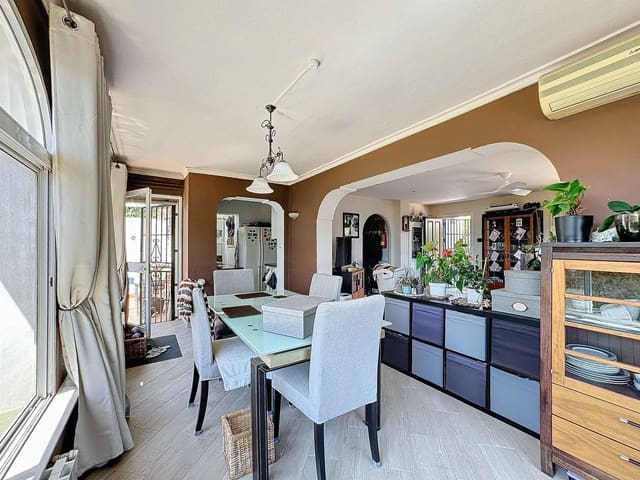 2 Zimmer Villa zu verkaufen in Nueva Andalucia, Marbella mit Pool Garage - 1.200.000 € (Ref: 10044379)
