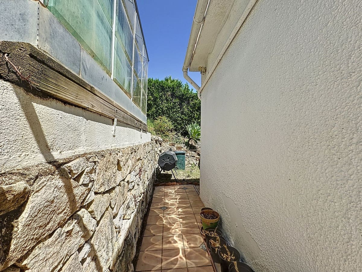 2 Zimmer Villa zu verkaufen in Nueva Andalucia mit Pool Garage - 1.200.000 € (Ref: 10044379)