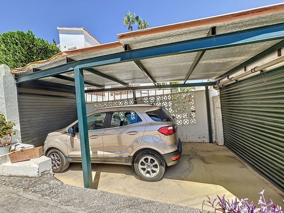 2 Zimmer Villa zu verkaufen in Nueva Andalucia mit Pool Garage - 1.200.000 € (Ref: 10044379)