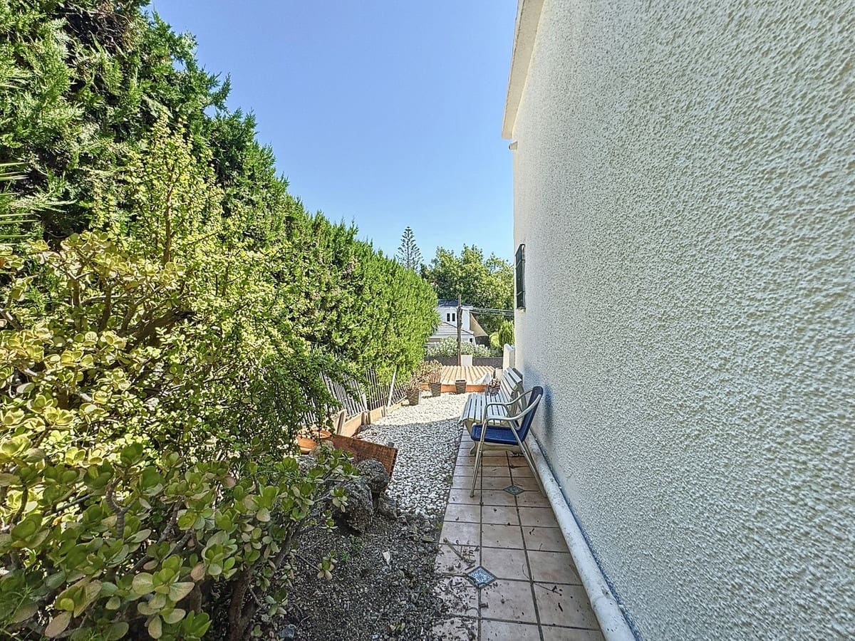 2 Zimmer Villa zu verkaufen in Nueva Andalucia mit Pool Garage - 1.200.000 € (Ref: 10044379)