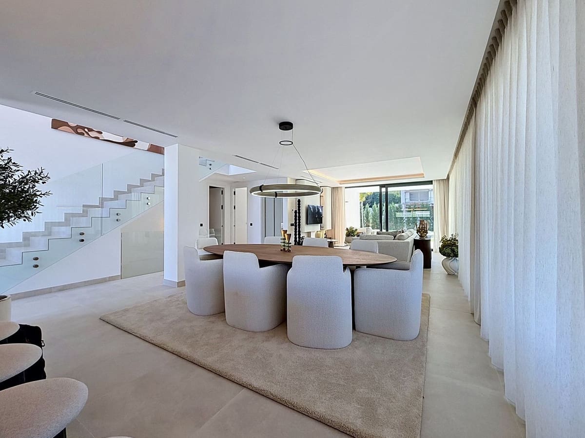 5 soverom Villa til salgs i Marbella med svømmebasseng garasje - € 4 600 000 (Ref: 10057549)