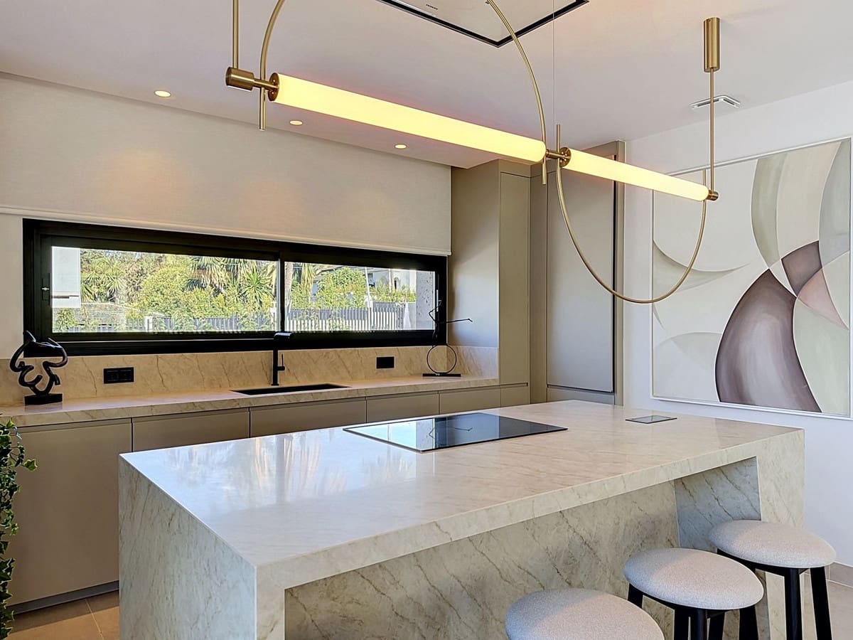 5 soverom Villa til salgs i Marbella med svømmebasseng garasje - € 4 600 000 (Ref: 10057549)