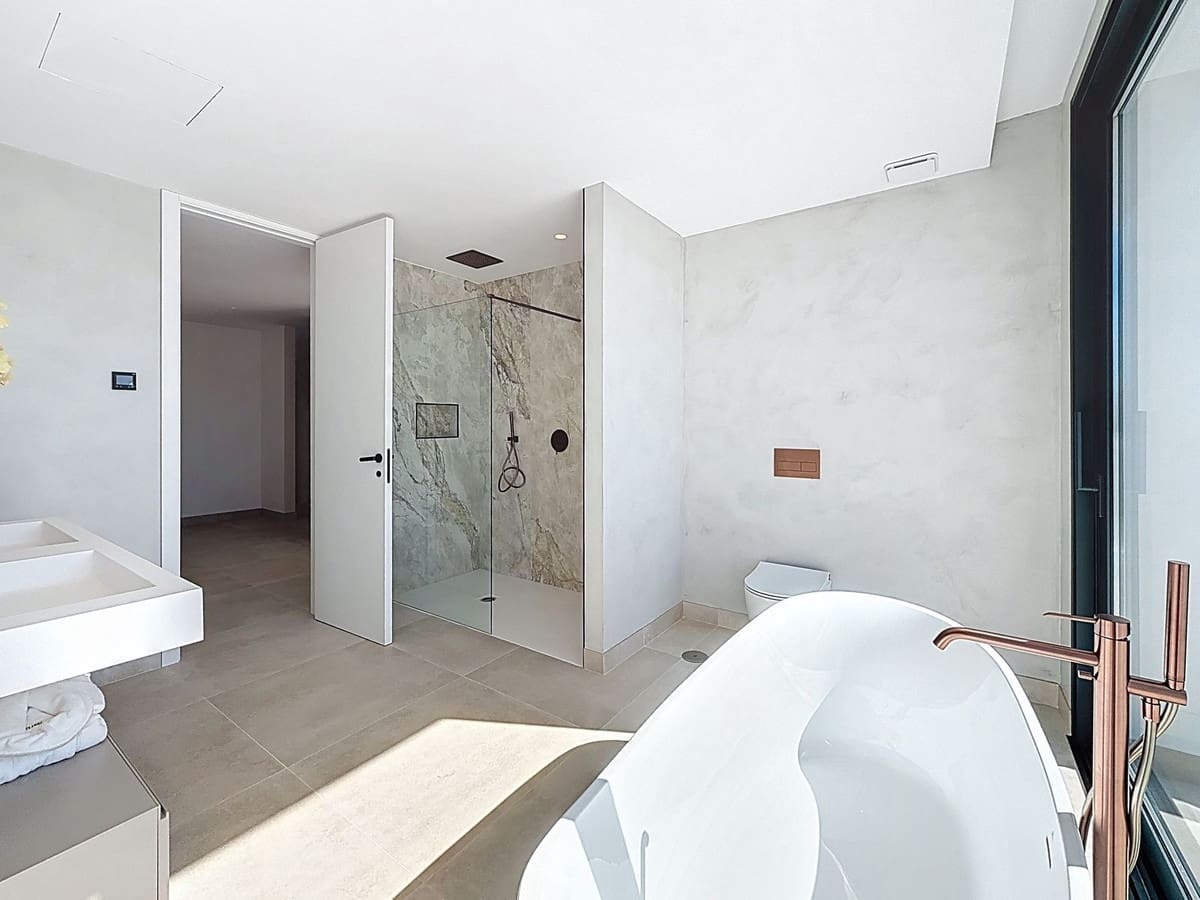 5 soverom Villa til salgs i Marbella med svømmebasseng garasje - € 4 600 000 (Ref: 10057549)