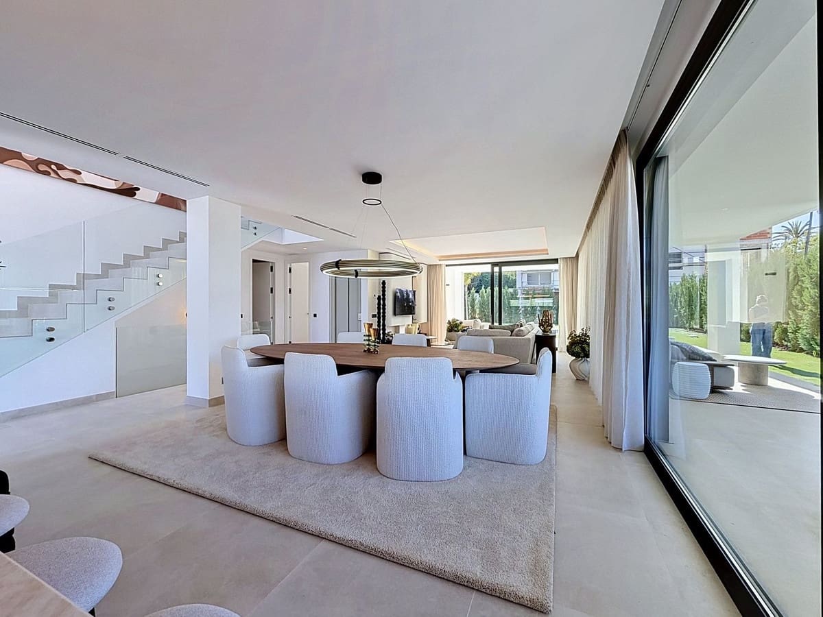 5 soverom Villa til salgs i Marbella med svømmebasseng garasje - € 4 600 000 (Ref: 10057549)