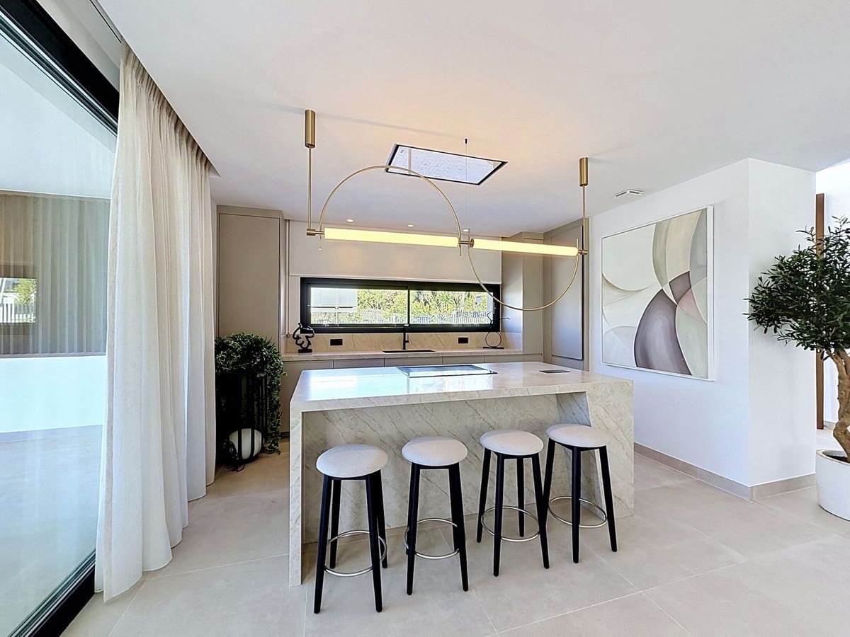 5 soverom Villa til salgs i Marbella med svømmebasseng garasje - € 4 600 000 (Ref: 10057549)