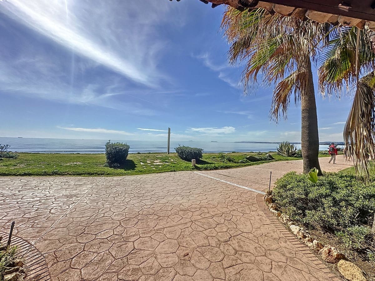 3 chambre Appartement à vendre à Estepona avec piscine garage - 1 800 000 € (Ref: 10085119)