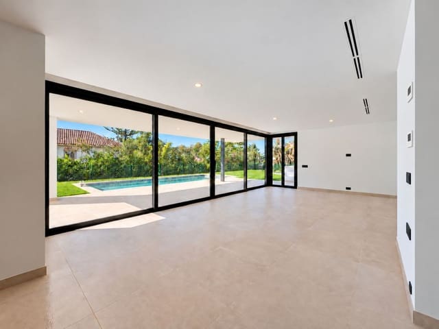5 bedroom Villa for sale in Marbella with pool garage - € 4,250,000 (Ref: 10110463)