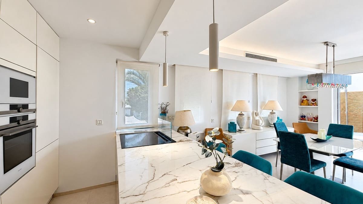 3 slaapkamer Penthouse te koop in Marbella met zwembad garage - € 1.950.000 (Ref: 10149345)