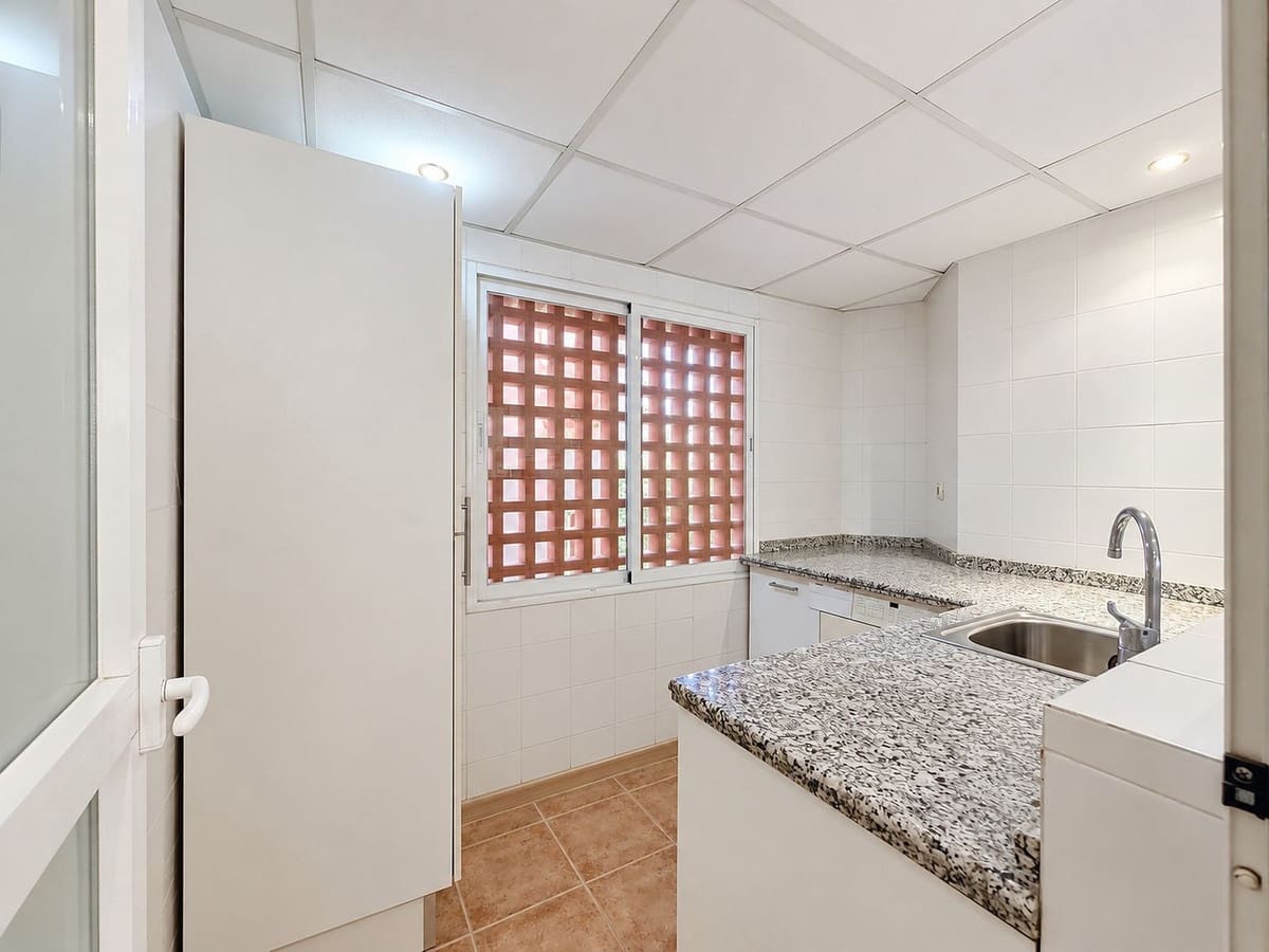 3 bedroom Apartment for sale in Guadalmansa with pool garage - € 1,395,000 (Ref: 10153241)