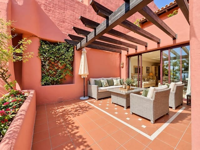 3 chambre Appartement à vendre à Guadalmansa, Estepona avec piscine garage - 1 395 000 € (Ref: 10153241)