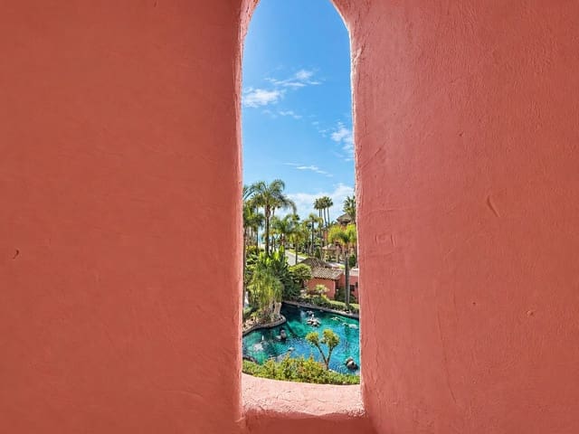 3 sypialnia Apartament na sprzedaż w Guadalmansa, Estepona z basenem garażem - 1 395 000 € (Ref: 10153241)