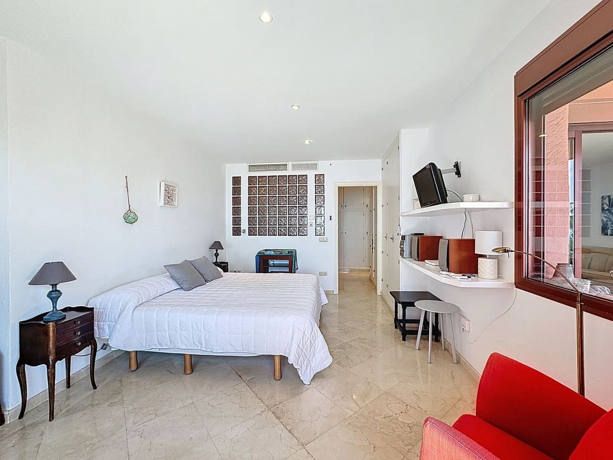 3 camera da letto Appartamento sulla Spiaggia in vendita in Costalita con piscina garage - 1.380.000 € (Rif: 9699188)