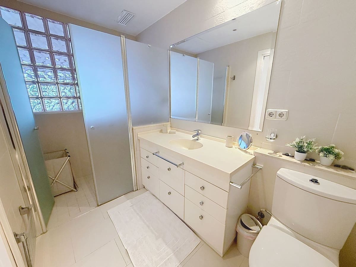 3 camera da letto Appartamento sulla Spiaggia in vendita in Costalita con piscina garage - 1.380.000 € (Rif: 9699188)