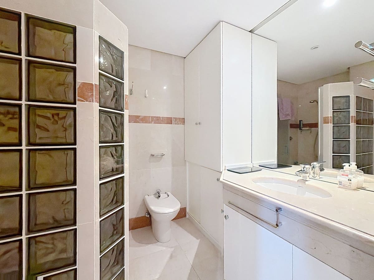 3 camera da letto Appartamento sulla Spiaggia in vendita in Costalita con piscina garage - 1.380.000 € (Rif: 9699188)