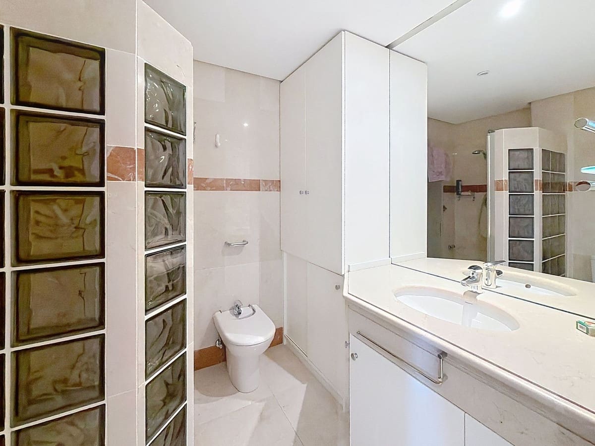 3 camera da letto Appartamento sulla Spiaggia in vendita in Costalita con piscina garage - 1.380.000 € (Rif: 9699188)