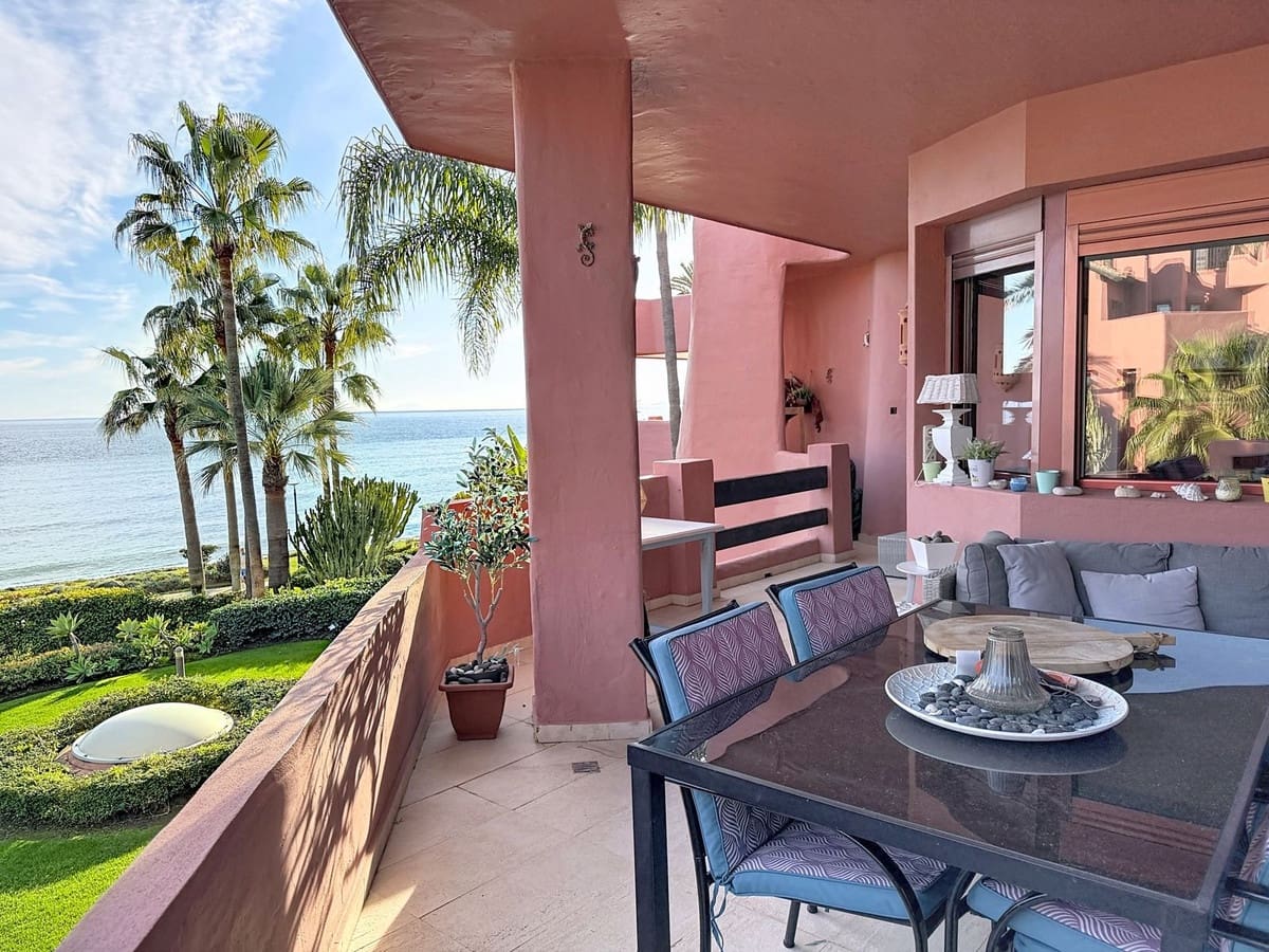 3 camera da letto Appartamento sulla Spiaggia in vendita in Costalita con piscina garage - 1.380.000 € (Rif: 9699188)