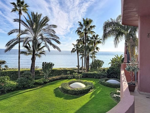 Apartamento Playa de 3 habitaciones en Costalita, Estepona en venta con piscina garaje - 1.380.000 € (Ref: 9699188)